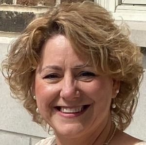 Meet your Posher, Angela